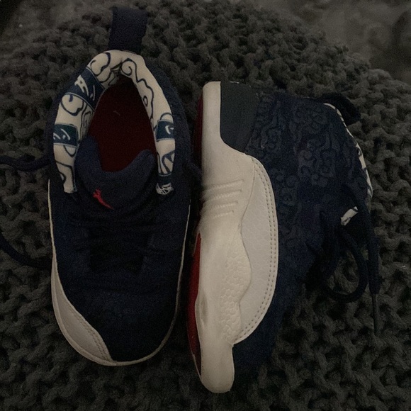 Jordan’s - Picture 2 of 2